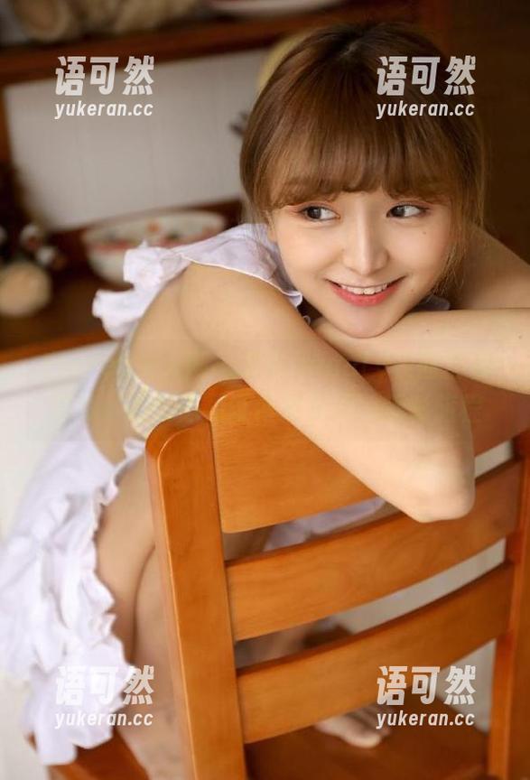 Xiuren秀人网 - 菲儿beauty校园全套写真：用影像见证青春岁月的精彩旅程