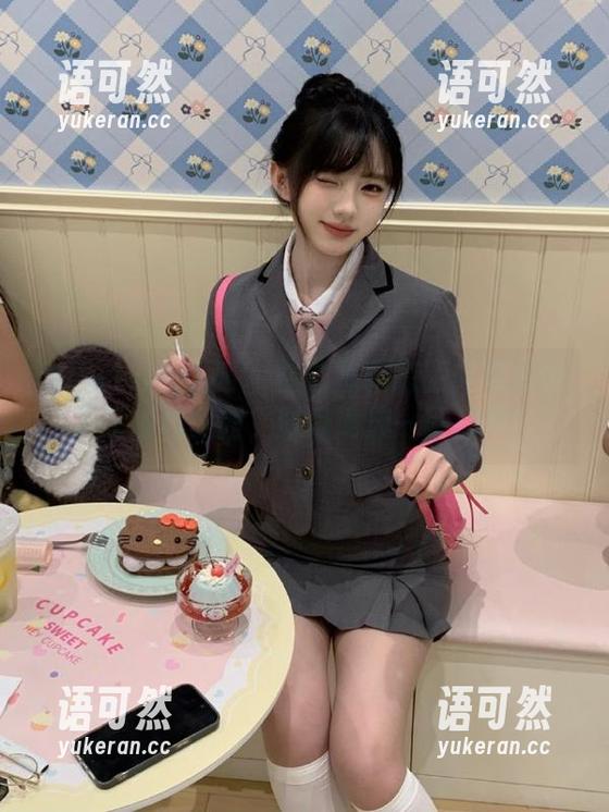 Xiuren秀人网 - 在陆萱雅高跟鞋写真中发现福利原图，时尚潮流一网打尽！