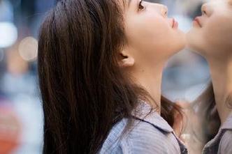 Xiuren秀人网 – 颖仪baby校服写真作品集更新：独特视角下的校园风景，尽在此处！