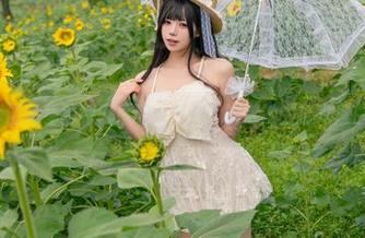 Yiko湿润兔独特风格写真合集：精选她的拾光独白之旅
