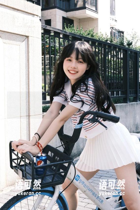 YouMi尤蜜荟 - 小海臀Rean教室全新免费图片上线，快来领略她的独特风采！