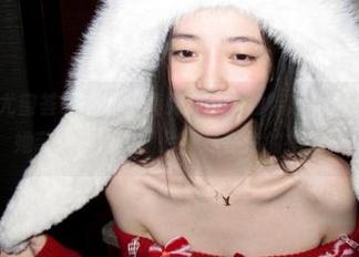 YouMi尤蜜荟 – 观看小海臀Rean独特泳装风格，欣赏她带来的精美图片，尽在你的指尖！
