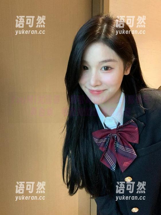 YouMi尤蜜荟 - 观看葛征Model秘书写真合集，领略她的优雅与从容