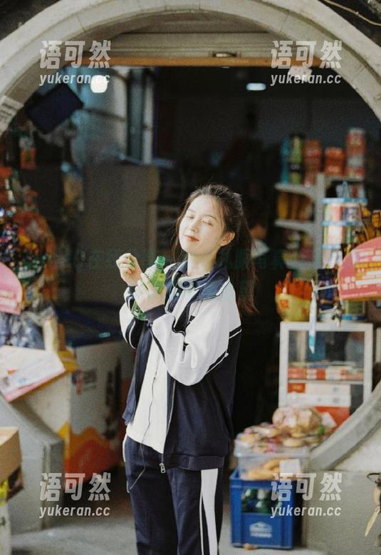 ZinieQ在线分享：独特礼服写真合集，唤醒你的审美欲望