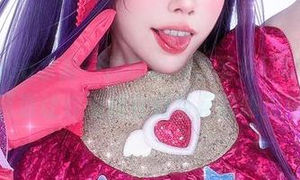 与aqua水淼一起欣赏剑之圣女写真集，珍贵资源让你浸润在剑与花的唯美世界。