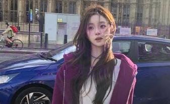 beautyleg – 掀开视觉的帷幕：Jennifer为大家呈现眼镜作品更新，时尚与个性的碰撞尽在其中！