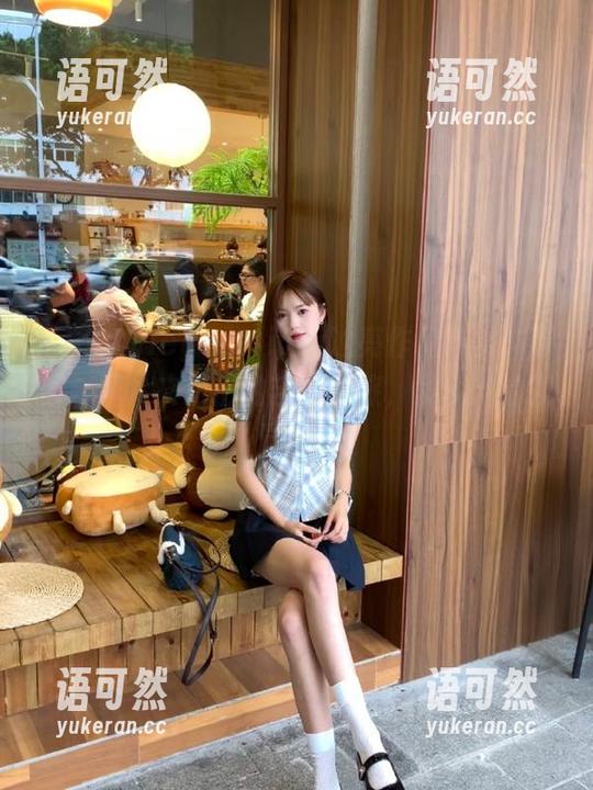 beautyleg - Olivia油亮作品欣赏：原图与图片交织出的艺术之旅，发现她的视觉表达