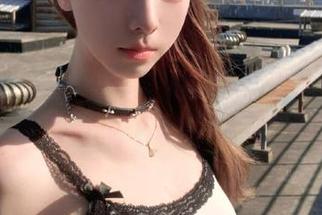 beautyleg – 发现小玲的比基尼写真，探索她的完美身材与独特风格