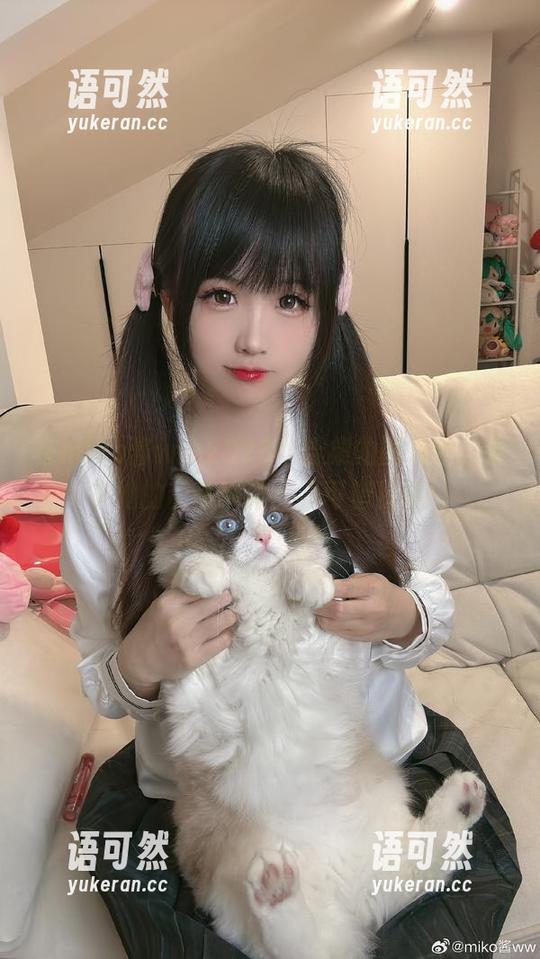 在miko酱ww2023年合集的图集中，分享她的甜美瞬间，不可错过哦！