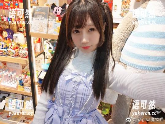 不容错过的nagisa魔物喵圣诞套图更新，给你带来满满的冬季惊喜！