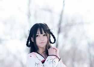 探索nagisa魔物喵的连体衣之美，精彩cos套图瞬间捕获目光！