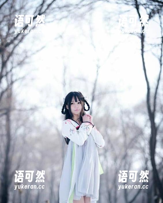 探索nagisa魔物喵的连体衣之美，精彩cos套图瞬间捕获目光！