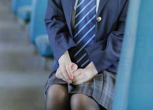 nyako喵子大魔王倾情演绎的白色写真合集，捕捉每一份动感与优雅