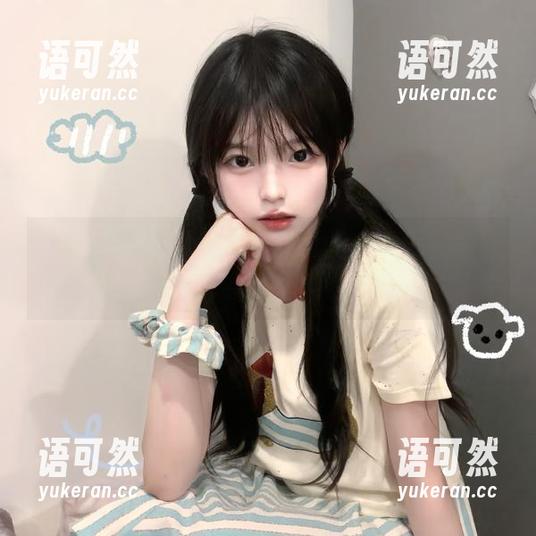 pans - 娃娃短裙写真：观看她在作品中绽放的青春活力与独特魅力
