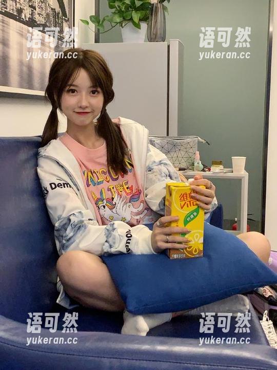 pans - 思妍丝袜写真高清图库：让每一张都成为你眼中的珍品！