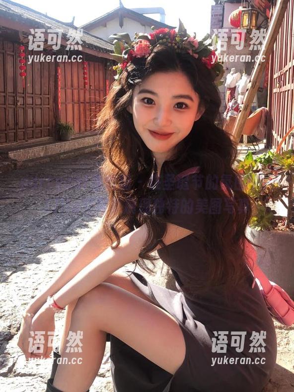 partycat轰趴猫 - 在圣诞节的氛围中，Ellie艾栗栗展现独特的美图写真