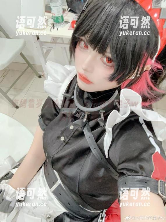 束缚着岁月的美丽：w百合欧皇子w小玉旗袍写真图集