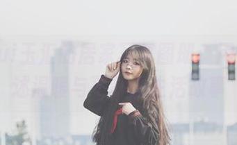 yuuhui玉汇的居家写真图册：用镜头讲述温暖与平静的生活故事