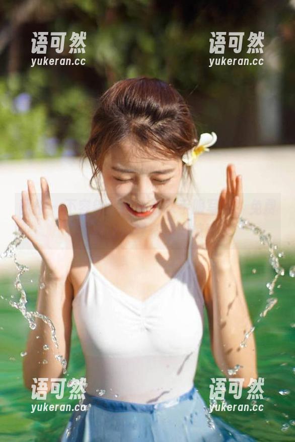 丽柜 - 不容错过的小七水手服写真，免费资源让你收获满满惊喜