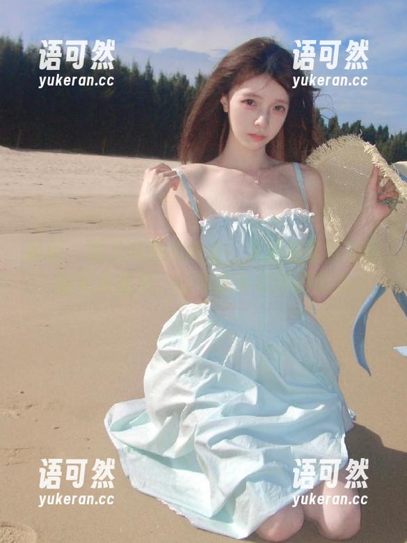 丽柜 - 敏儿与她的教室：充满温馨与期待的写真图集，让你感受校园的魔力