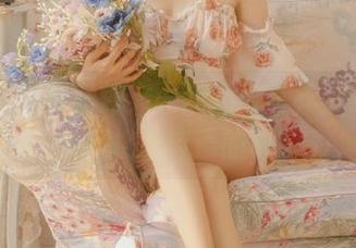 丽柜 – 免费获得文静的运动写真，见证我如何挑战自己的极限