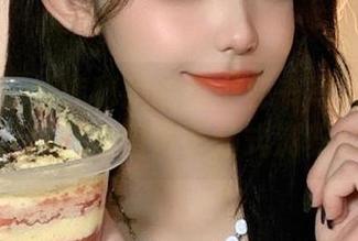 丽柜 – 王炜炜秘藏的甜美秘书写真资源：无尽魅力图片一站式浏览！