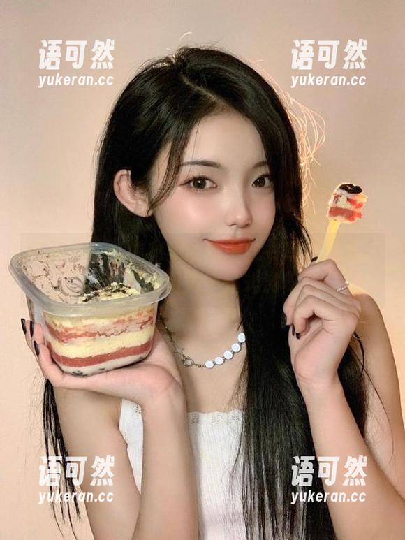 丽柜 - 王炜炜秘藏的甜美秘书写真资源：无尽魅力图片一站式浏览！