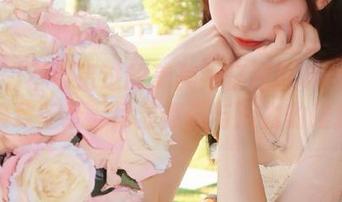 丽柜 – 不可错过的美美牛仔裤写真合集：极致壁纸，尽显青春与活力的碰撞