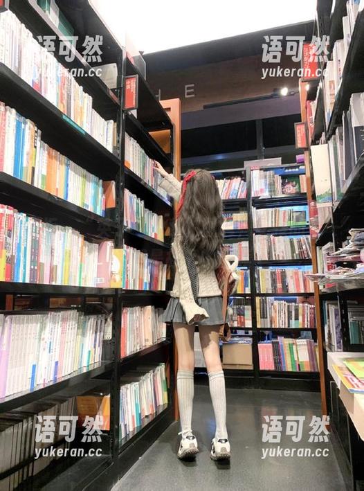 丽柜 - “英子”的私拍图包，女孩的每一帧都是故事的延续