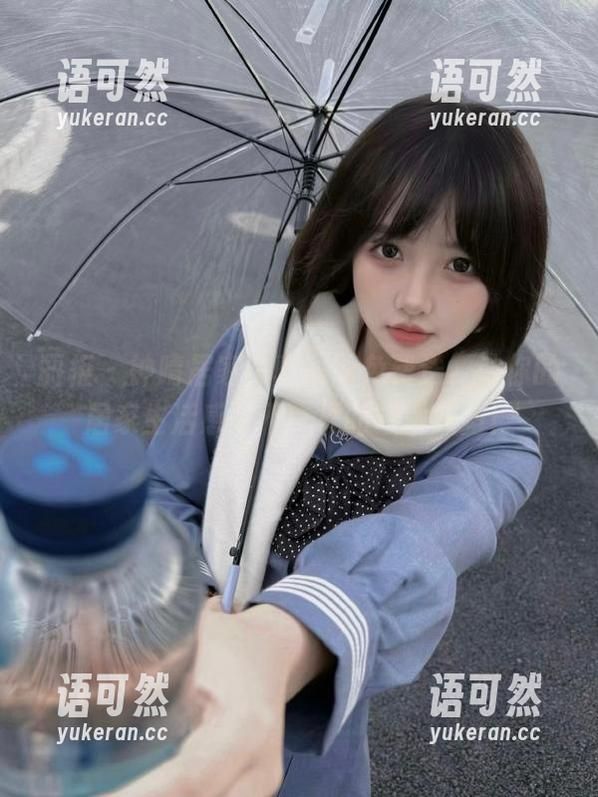 丽柜 - 钟晴居家写真美图免费送，让你的居家生活感受不一样的艺术魅力！