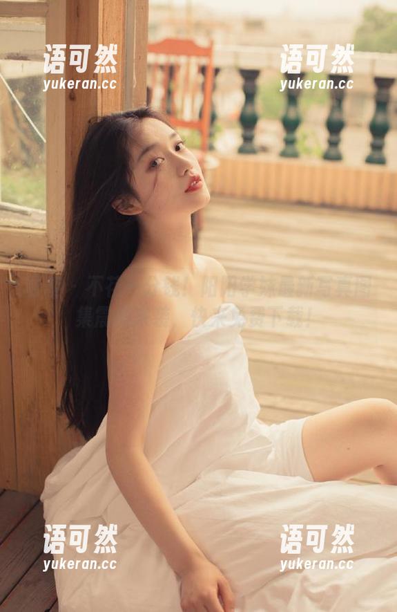 丽柜 - 不花一分钱！阳阳学妹最新写真图集震撼来袭，快来免费下载！