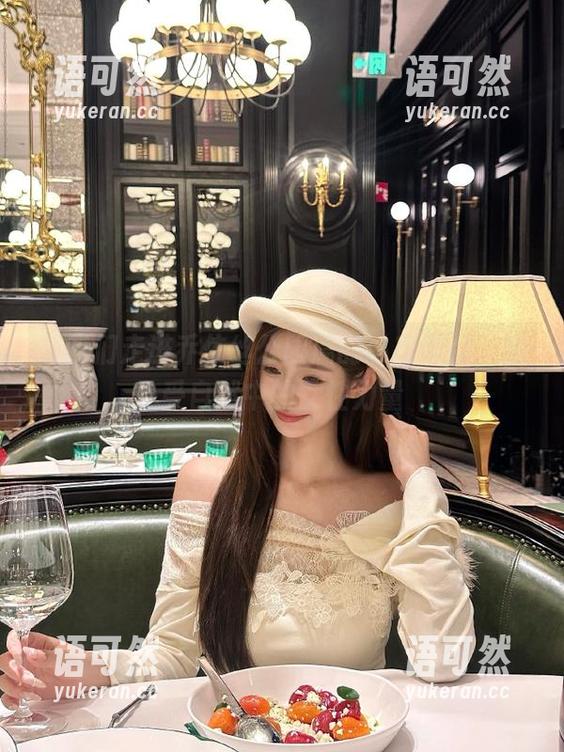让我们走进乔依丝公园篇的私房作品，感受自然中的女性力量
