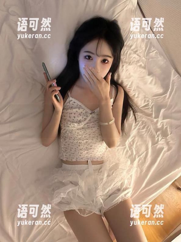 创意定制写真：二阶堂宅绘子的牛仔裤潮流启示录