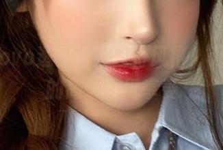 佳佳酱ovo透明女仆独特风格，无与伦比的高清壁纸享受