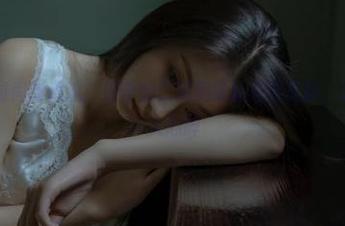 微密圈 – 时尚新潮流：保守的二舅妈最新美图更新，无尽性感令人心醉