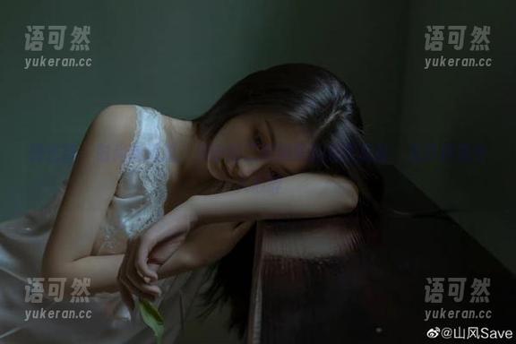 微密圈 - 时尚新潮流：保守的二舅妈最新美图更新，无尽性感令人心醉
