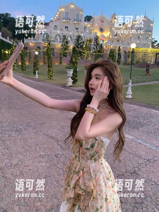 克拉女神 - 免费奉上杨暖剧情图包，让你体会她不同风格的写真艺术，精彩不容错过！