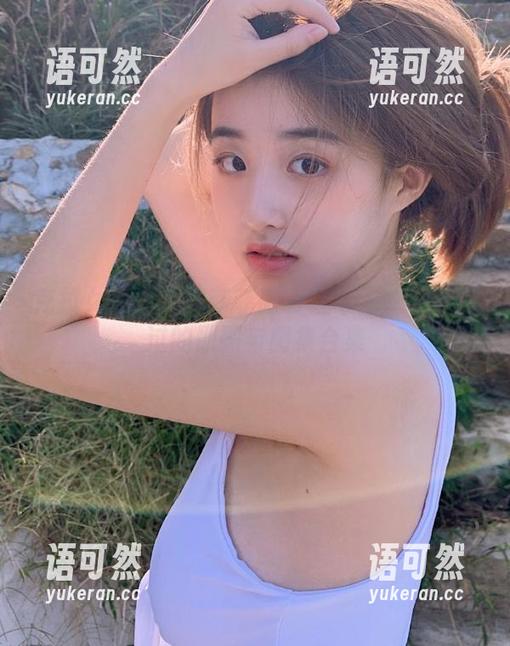 克拉女神 - 揭秘菲菲高跟鞋写真：不可错过的原图与图集合集