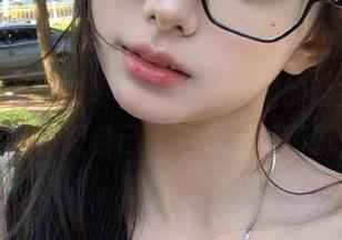 兔玩映画全套写真：纯黑纱裙的诱惑，简直让人怀疑自己是不是走错了时空！