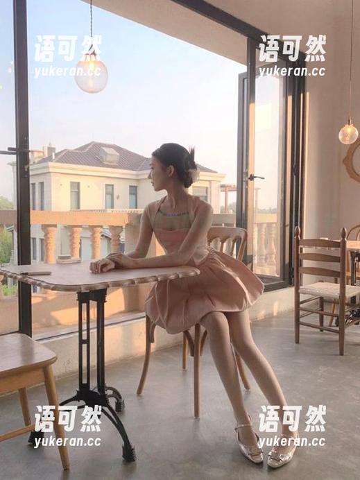 微密圈 - 撞上周妍希的婚纱美图，资源丰富到你每天都想被感动！