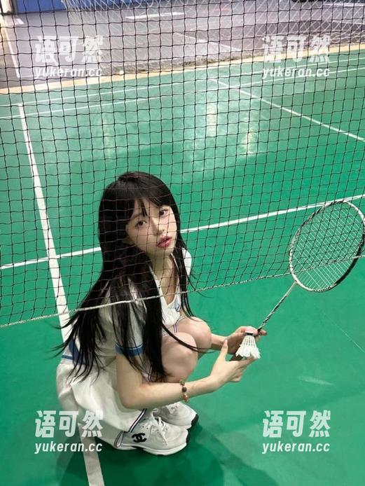 嗲囡囡 - 高清户外写真作品集：小果冻儿的自然之旅，捕捉每个精彩瞬间