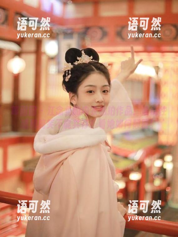 嗲囡囡 - 江念鱼的内衣私拍作品：谁说性感和搞笑不能共存？看她如何颠覆！