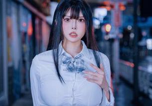 探索最新夏小秋秋秋内衣作品资源，感受她独特的风格！