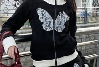 头条女神 – 一窥易阳小仙女的秘境：精选图包下载，记录她的每一个动人时刻！