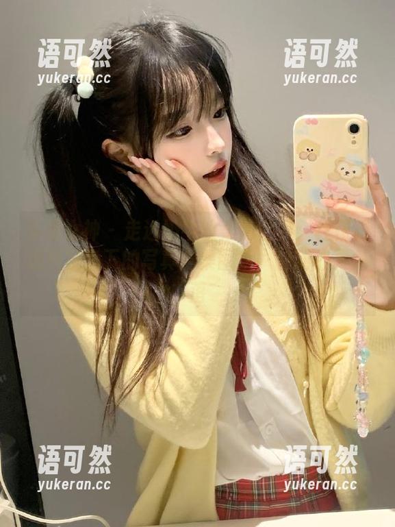 头条女神 - 走近奶牛的柔情世界：杜花花独特视角下的写真合集图集，触动心灵角落