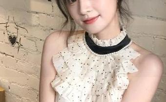 头条女神 – 启发你的运动热情：梁芮溪写真集分享激情与活力