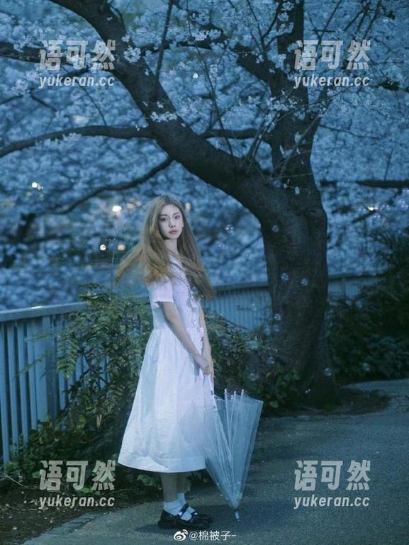 教室里的福利秀！奈汐酱Nice图集，让你欲罢不能的精彩瞬间