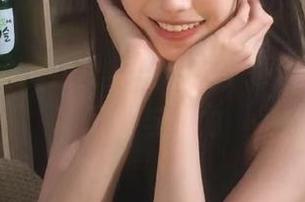 奈汐酱Nice红裙美图精选，领略她的独特风格与魅力