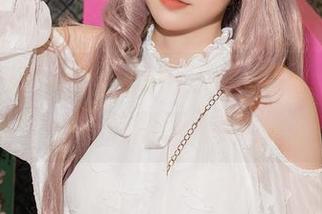 来自妖少you1的高清原图：银龙魔女的绚丽画卷