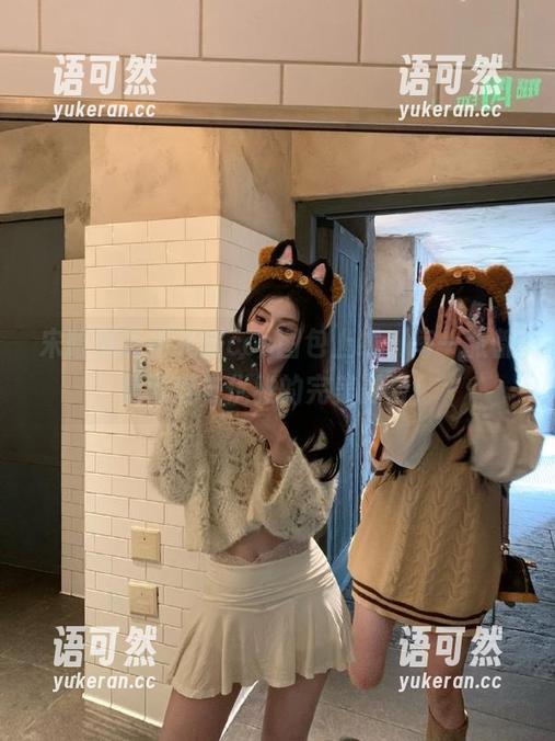 宋哈娜最新礼服cos图包上线，每一张都是可爱与优雅的完美融合！